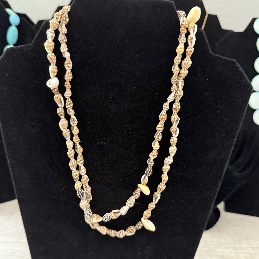 Necklace Shell Approx 36 InchesPreowned
